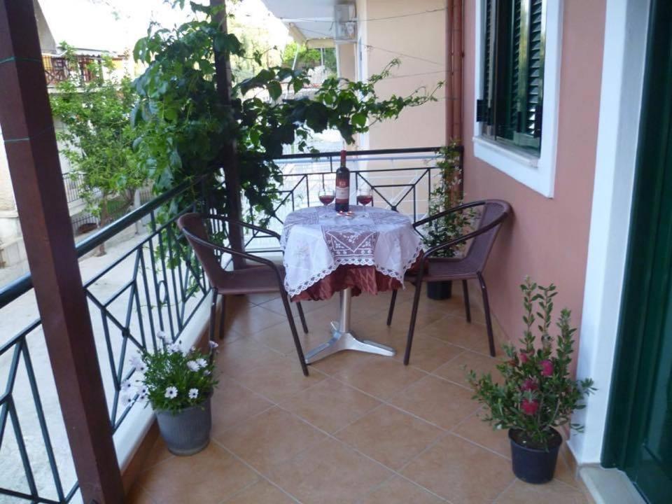 Cleopatra rooms Nikiana Exterior foto